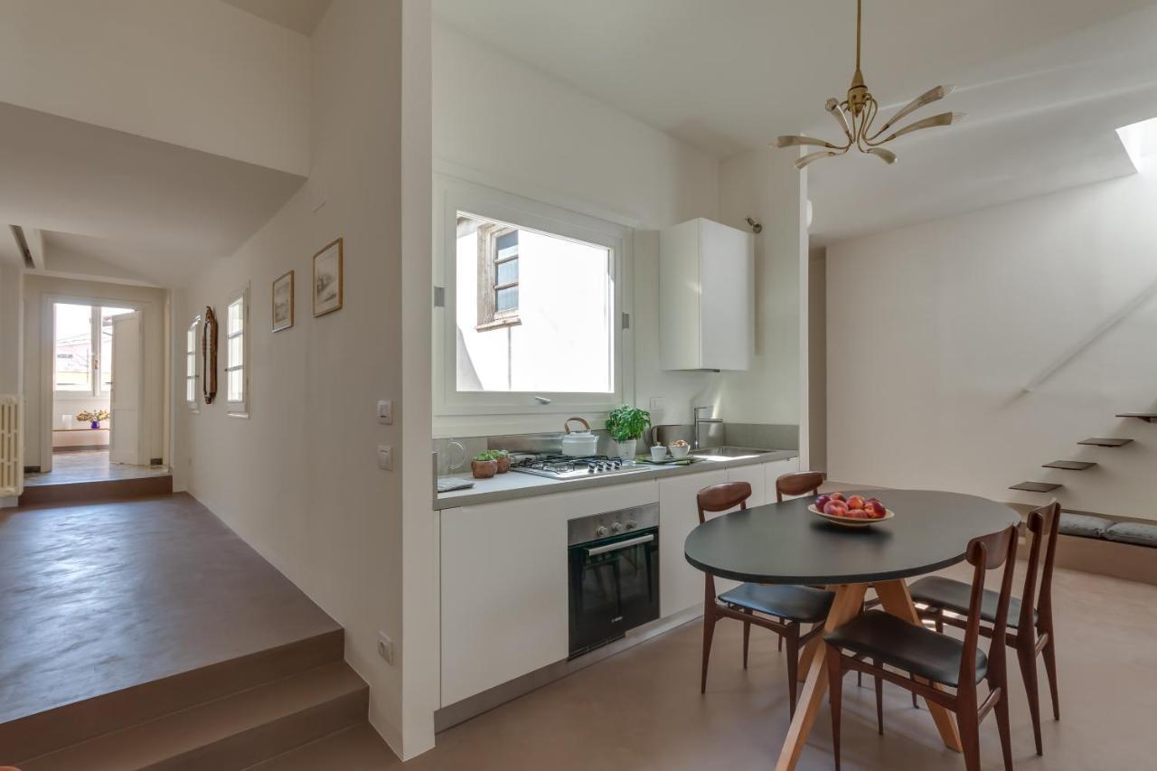 Apartments Florence - Santa Maria Balcony 외부 사진